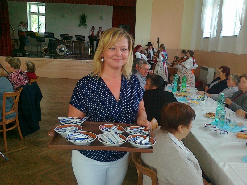 P��telsk� posezen� se seniory na Vlachov� Lhot� 25.09.2016