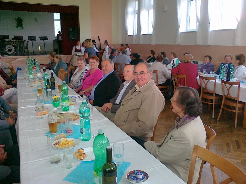 P��telsk� posezen� se seniory na Vlachov� Lhot� 25.09.2016